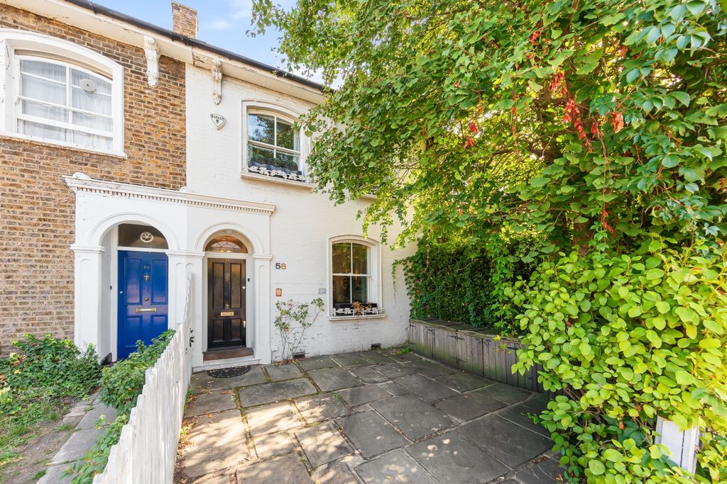 Property photo 1 of 16 Paddensiwck Road-17
