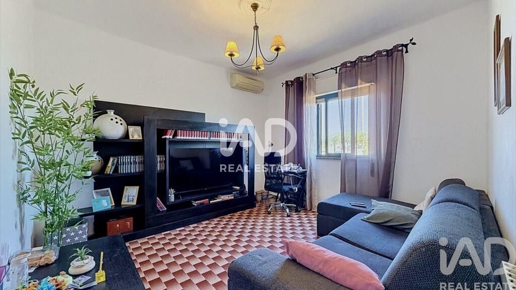 Property photo 1 of 40