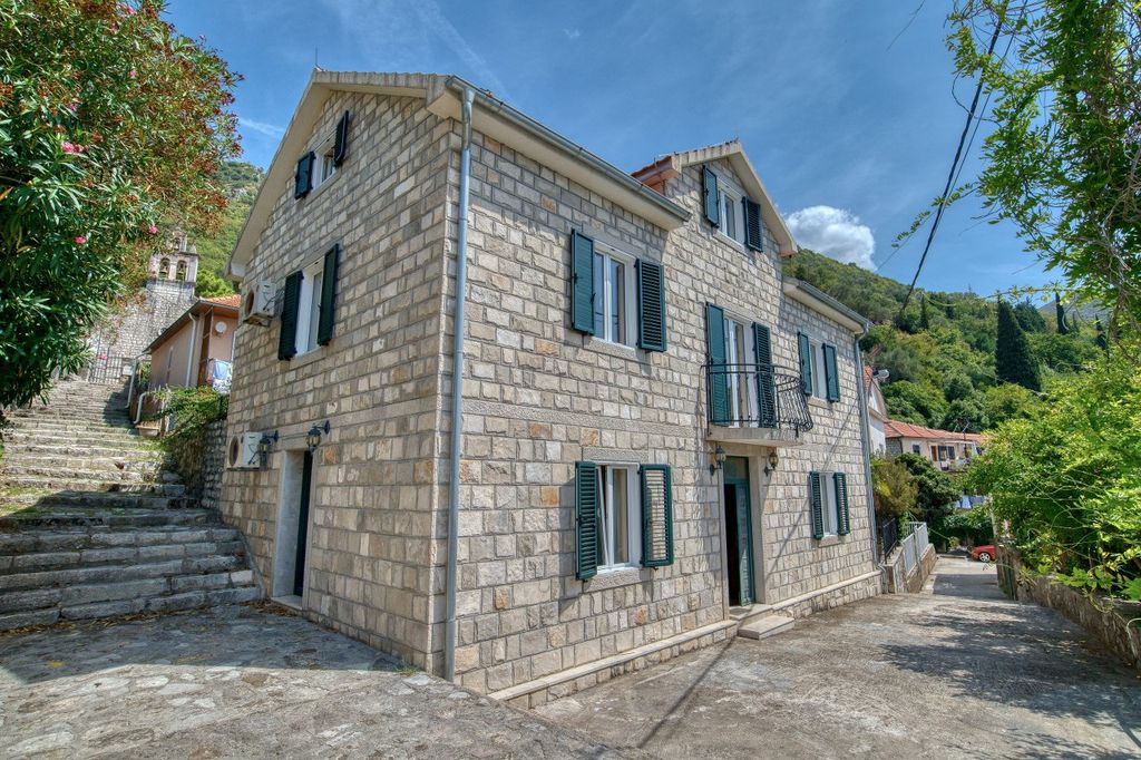 Property photo 1 of 29