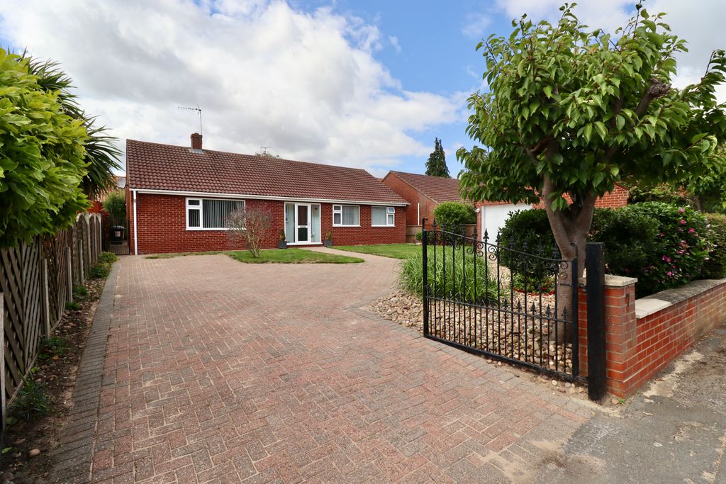 Property photo 1 of 18 Img_8846