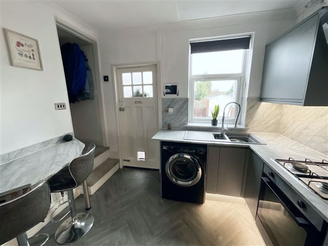 Property photo 3 of 21 Kitchen/Diner