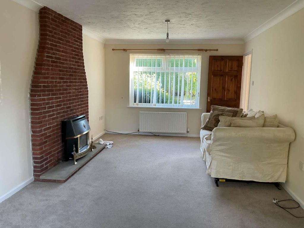 Property photo 2 of 8 G