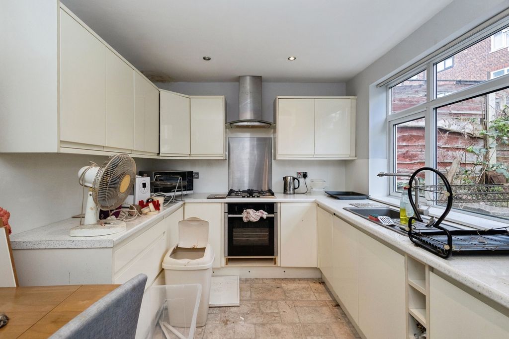 Property photo 2 of 6 Pbox-Img.Jpg