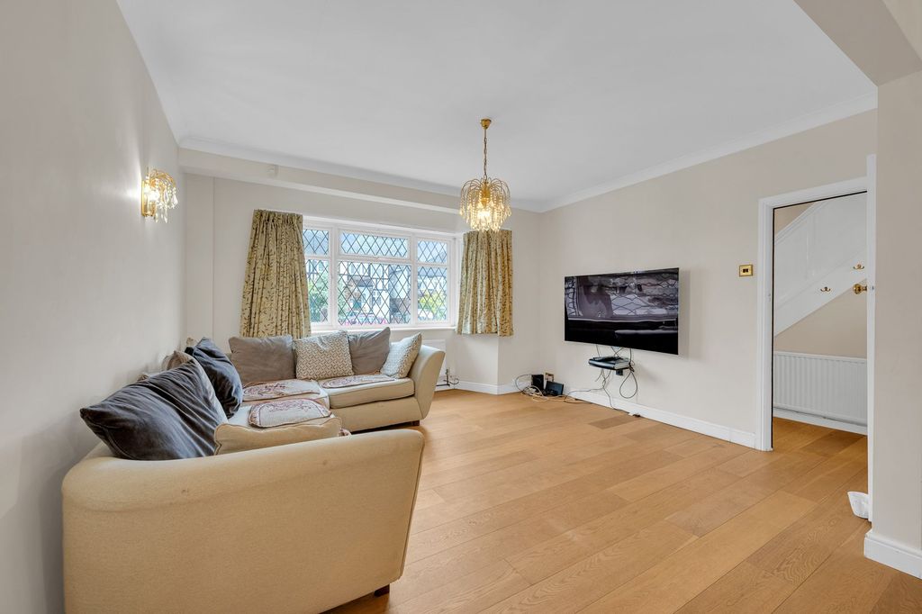 Property photo 3 of 15