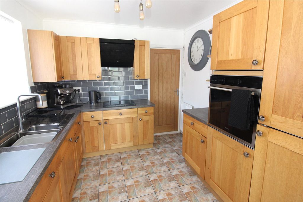 Property photo 3 of 14 Picture No. 06