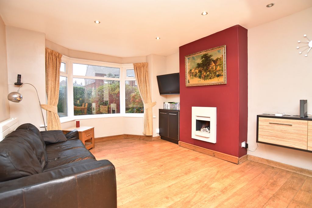 Property photo 3 of 16 3