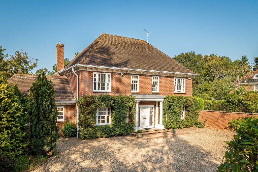 Property photo 1 of 25