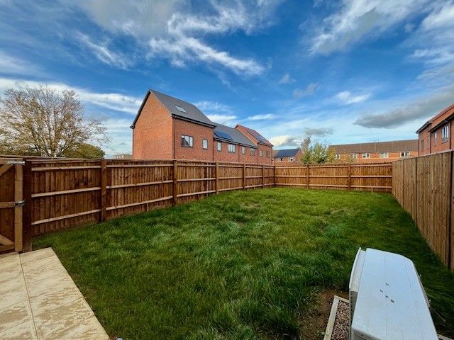 Property photo 2 of 5 Garden