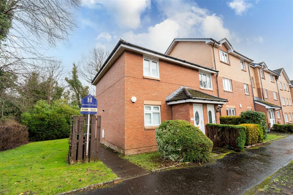 Property photo 1 of 9 Front.External.2.Jpg