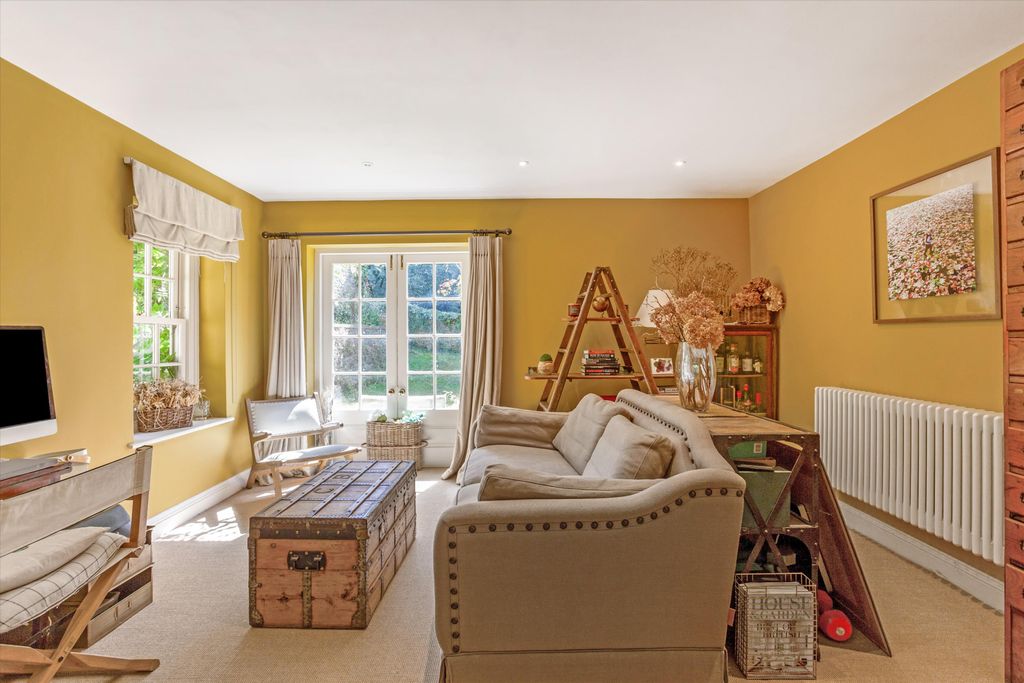 Property photo 3 of 32 Image