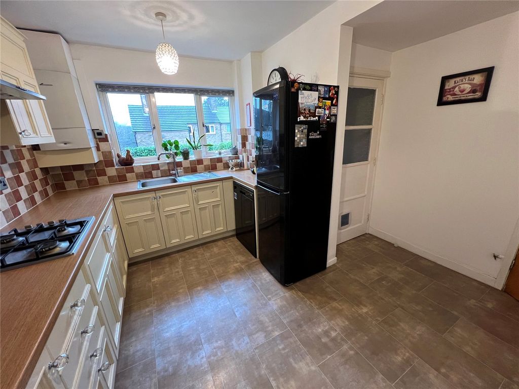 Property photo 2 of 13 Kitchen