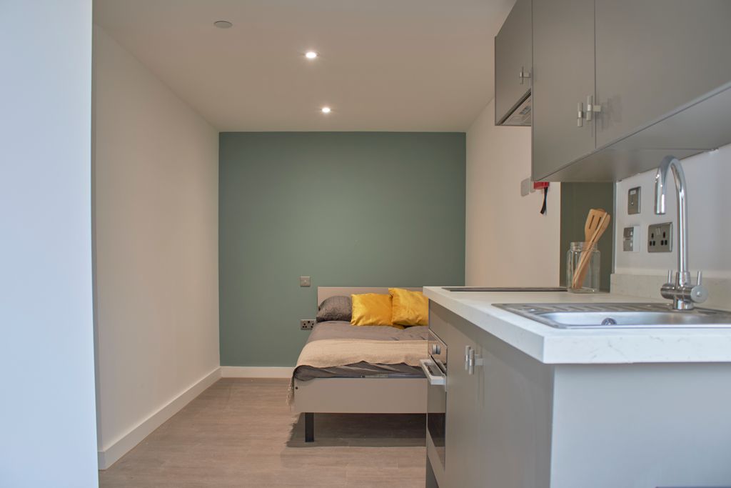 Property photo 3 of 6