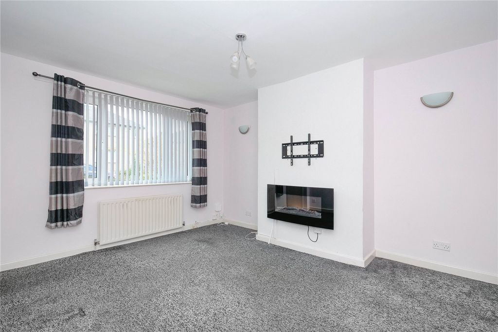 Property photo 2 of 14 Picture No. 04