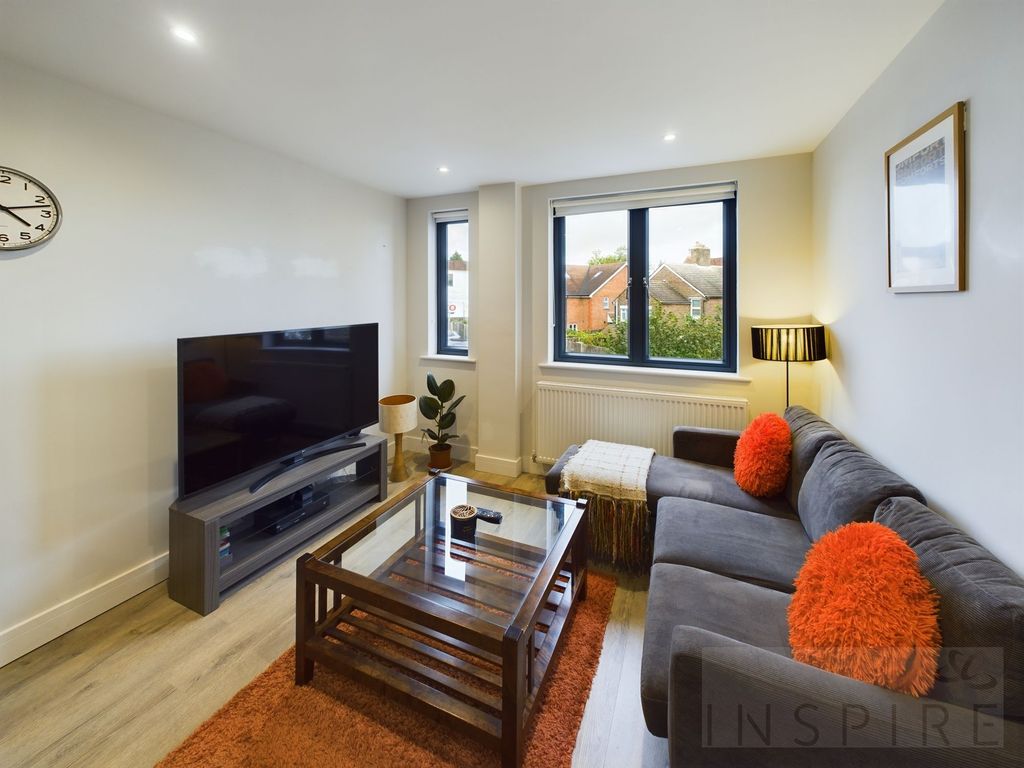 Property photo 3 of 6