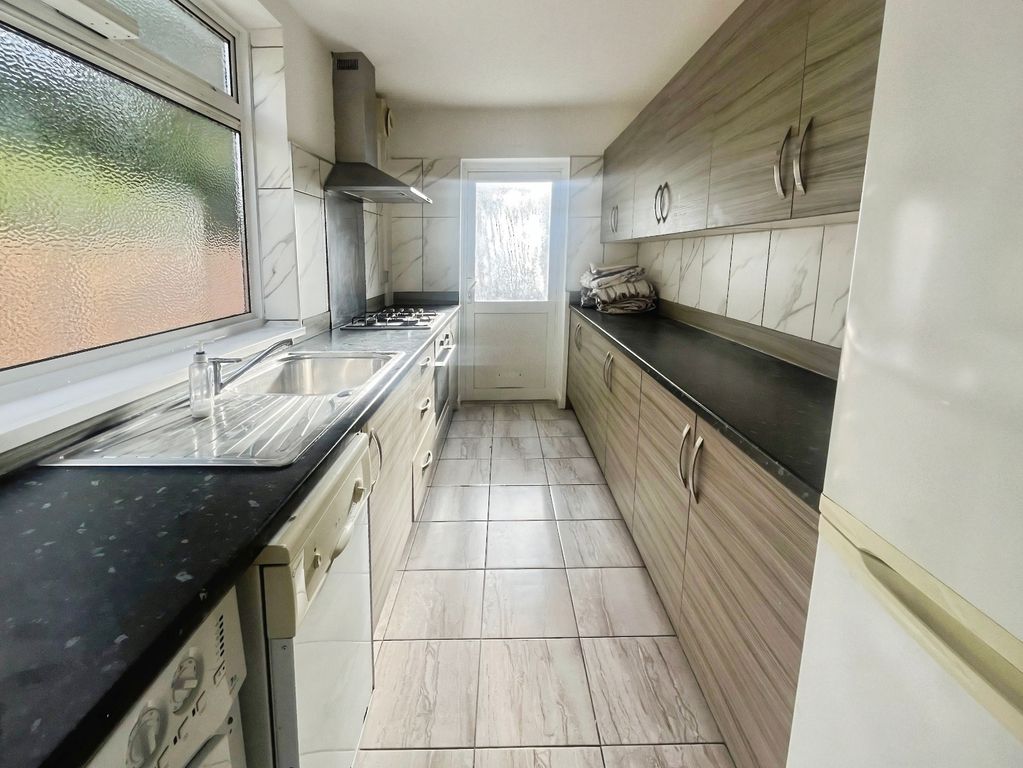 Property photo 3 of 10 Pbox-Img.Jpeg