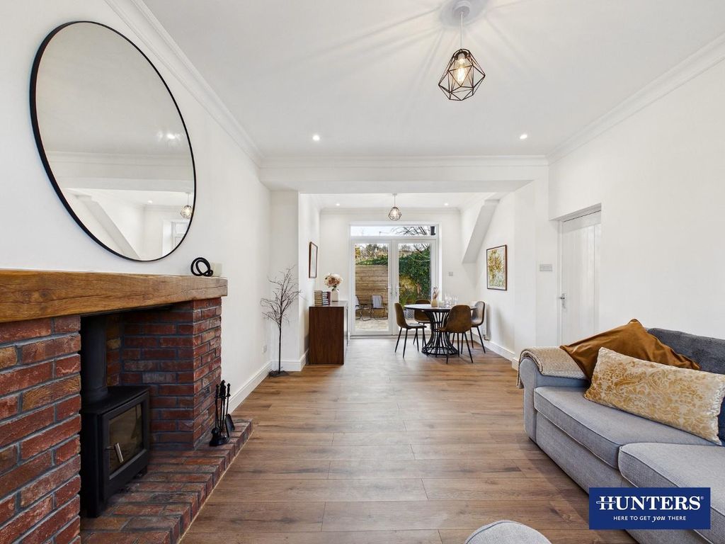 Property photo 3 of 33 Living &amp; Dining Room