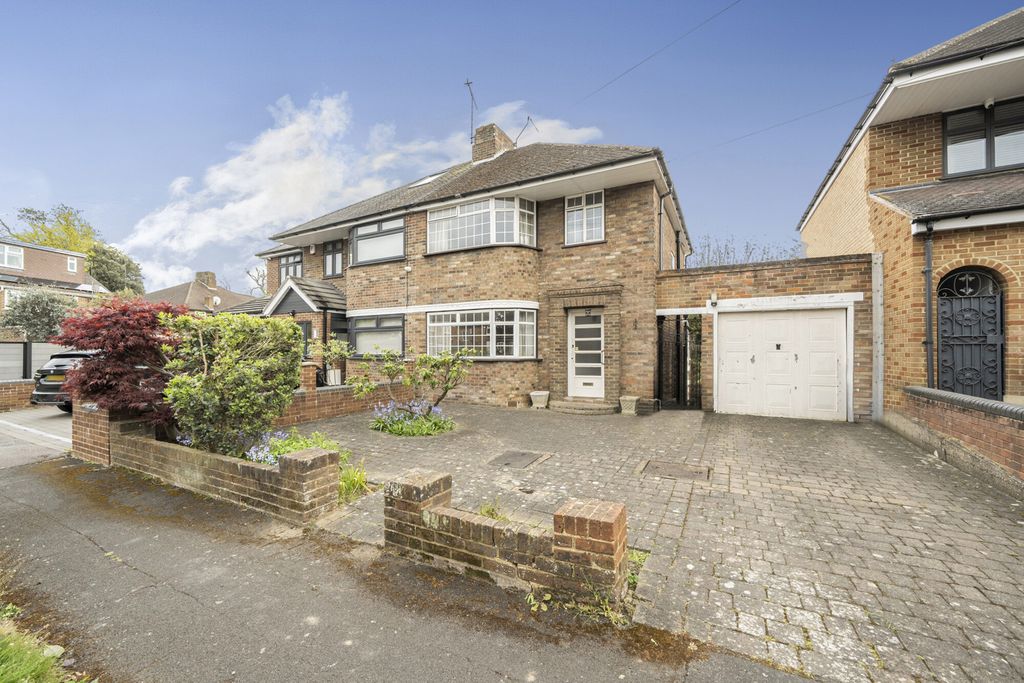 Property photo 1 of 20 1446377-2-69E112A...