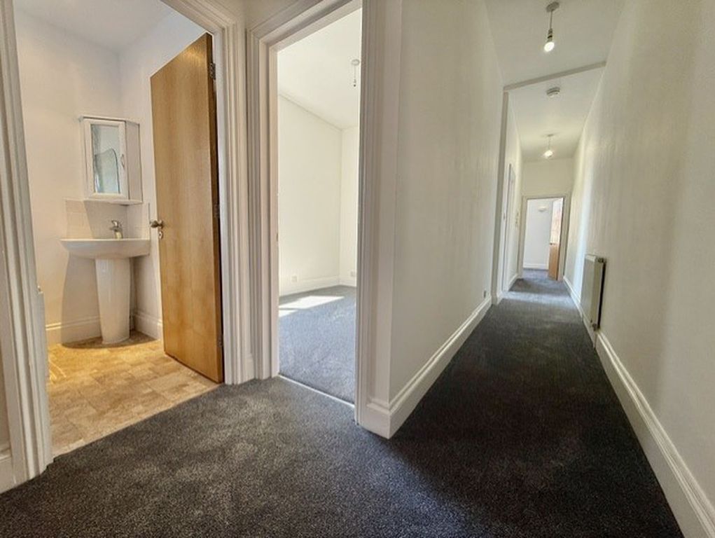 Property photo 3 of 11 Photo 3