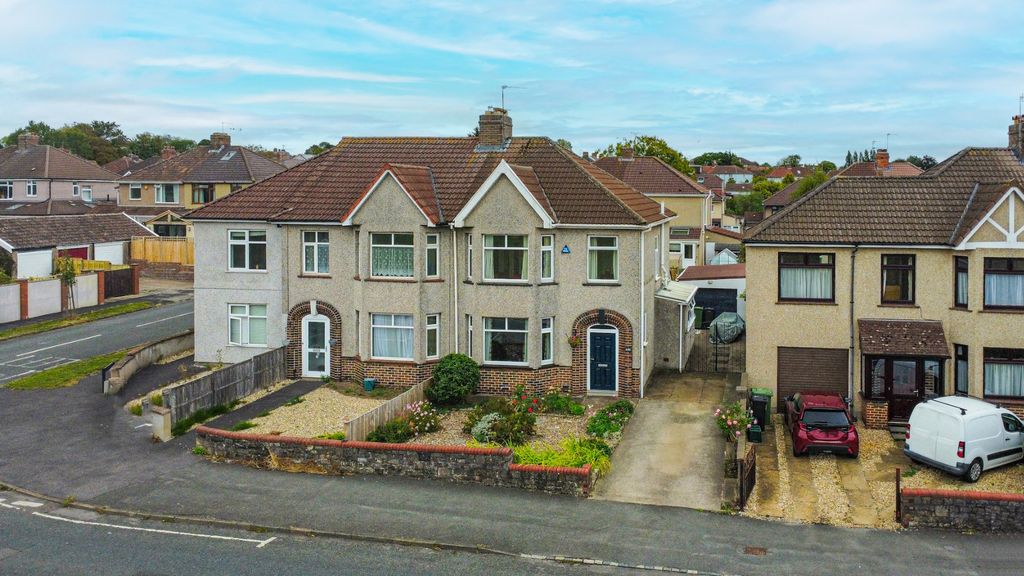 Property photo 2 of 27 4470983