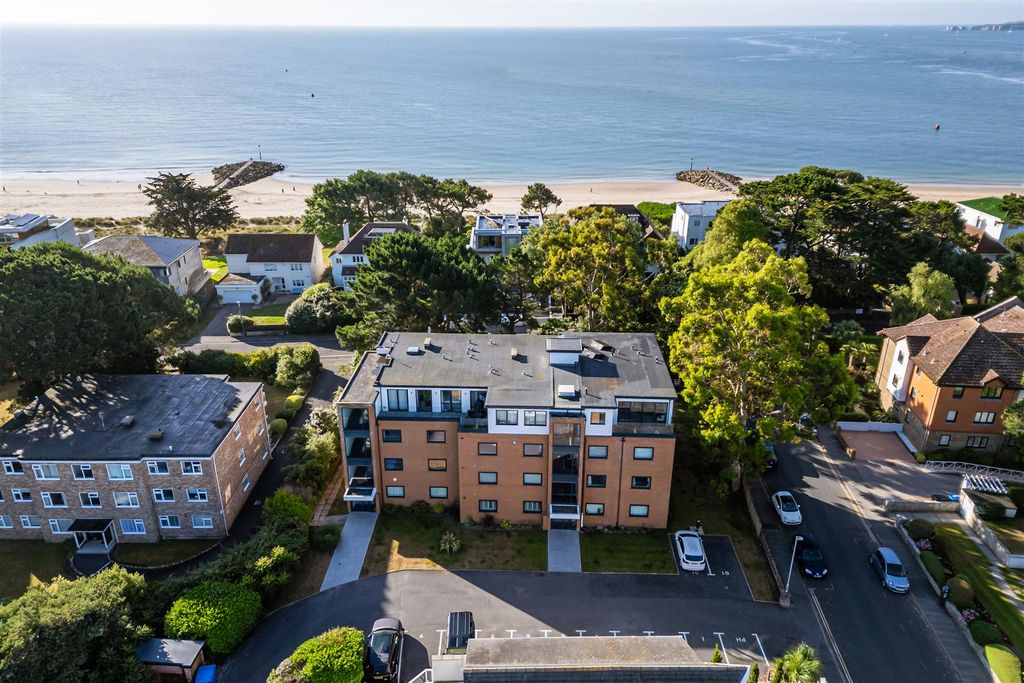 Property photo 1 of 16 Apt2Marinacourt-2.Jpg