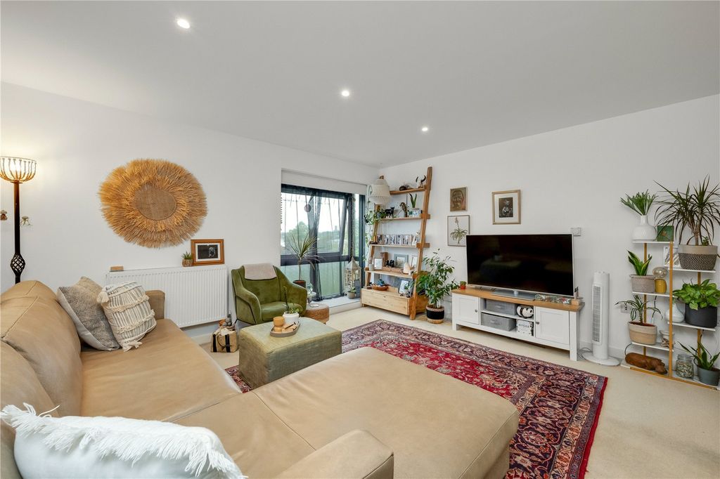 Property photo 2 of 14 Picture No. 48