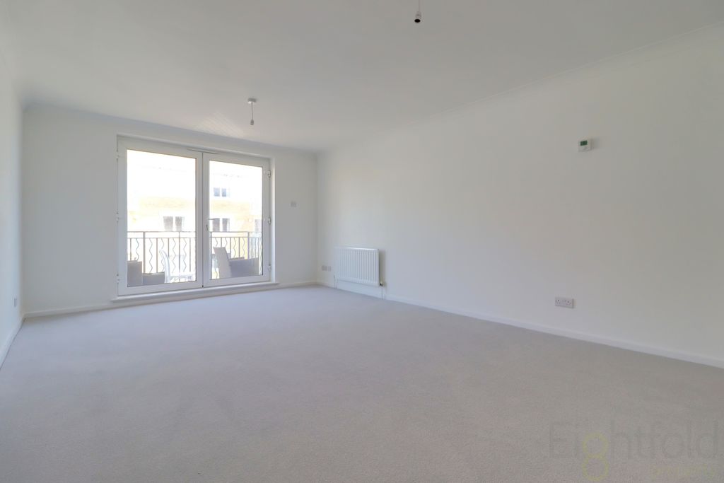 Property photo 2 of 14 Living Room