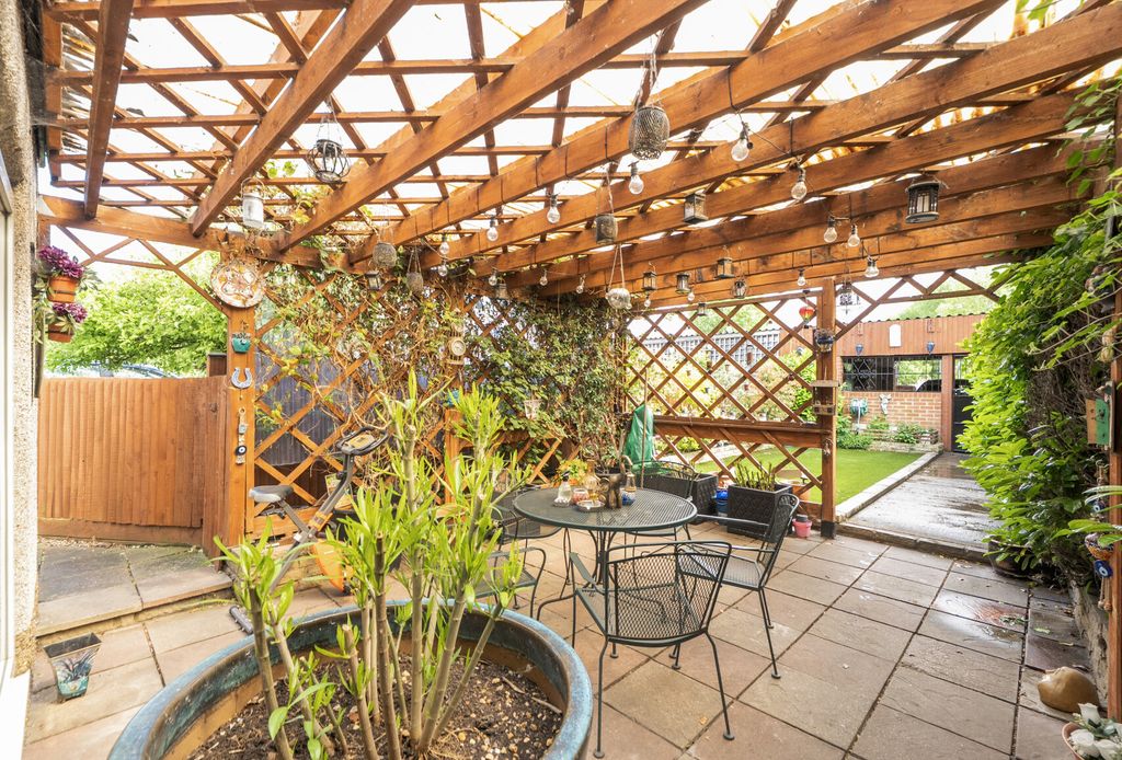 Property photo 3 of 26 1459848-4-6A05ee1...