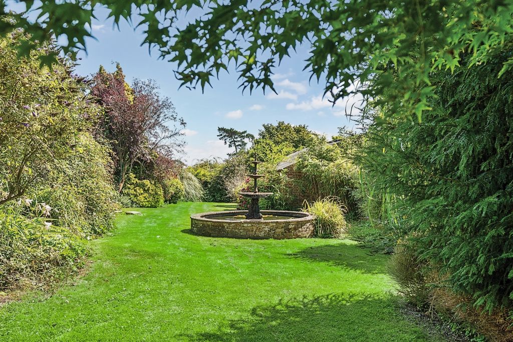 Property photo 3 of 30 1335532-4-689A4B2...
