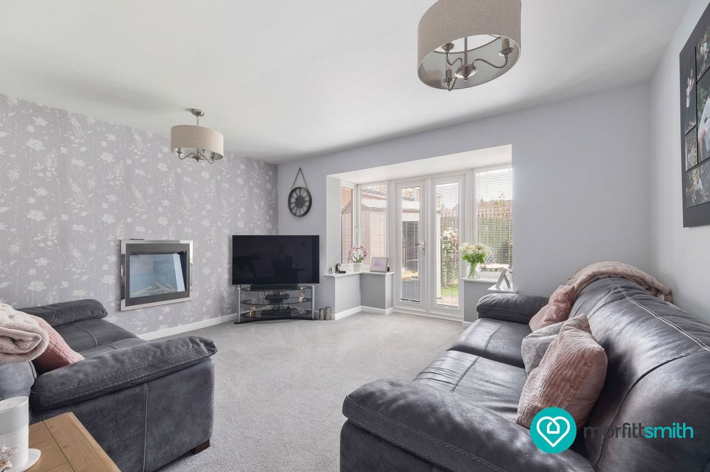 Property photo 2 of 19