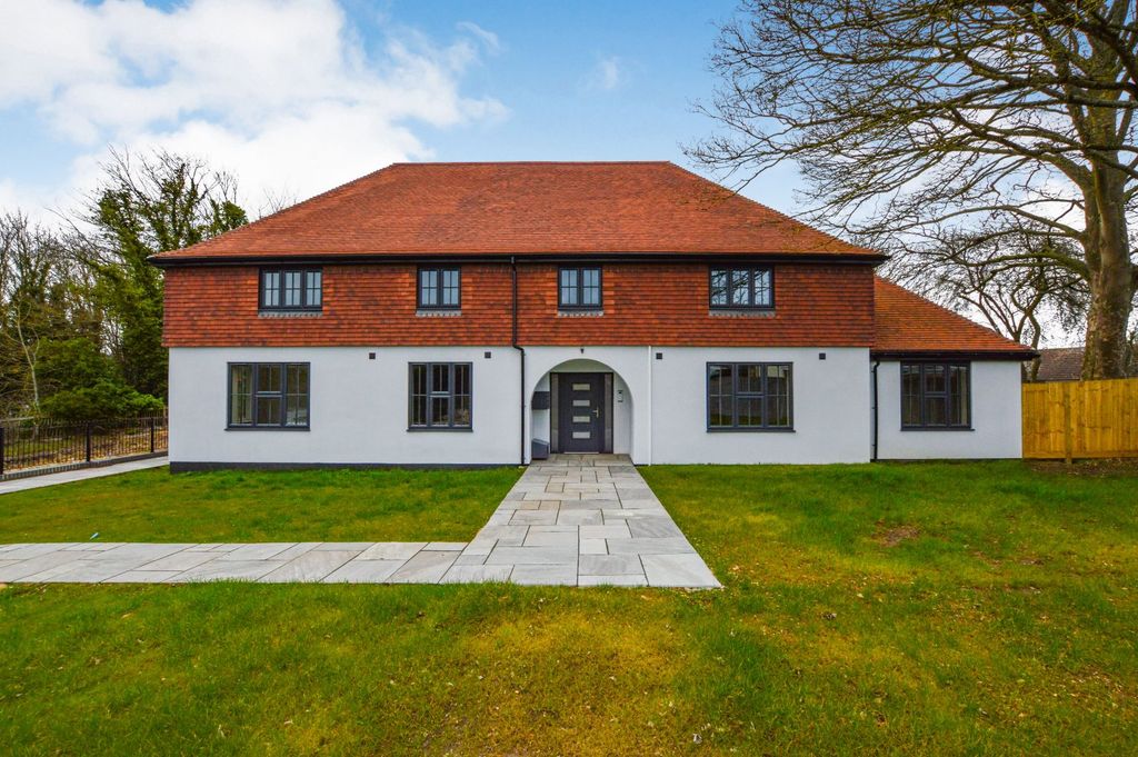 Property photo 1 of 12 Picture No. 16