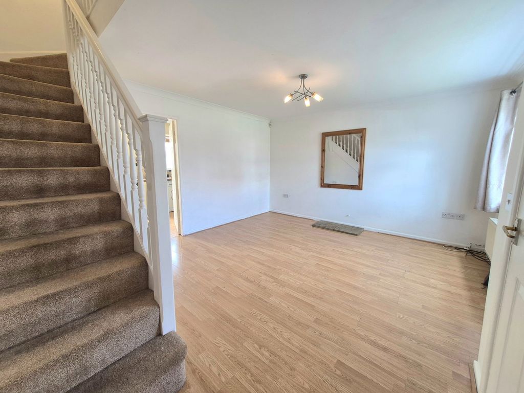 Property photo 3 of 26