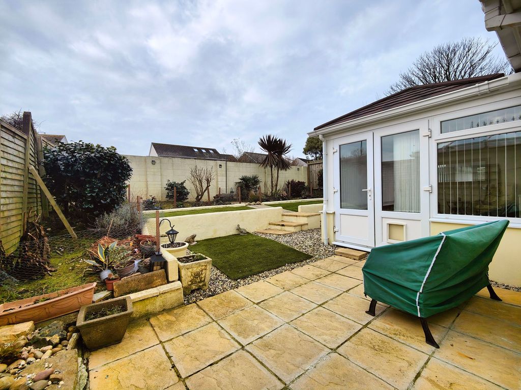 Property photo 3 of 13 External