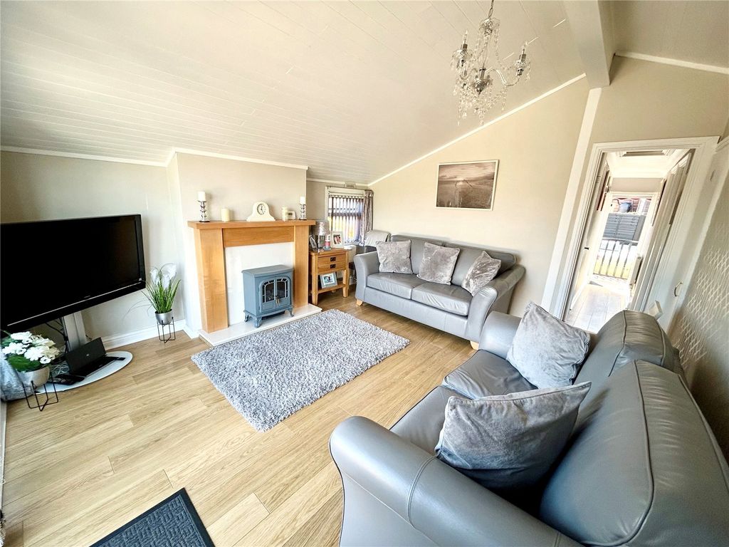 Property photo 2 of 15 Picture No. 02