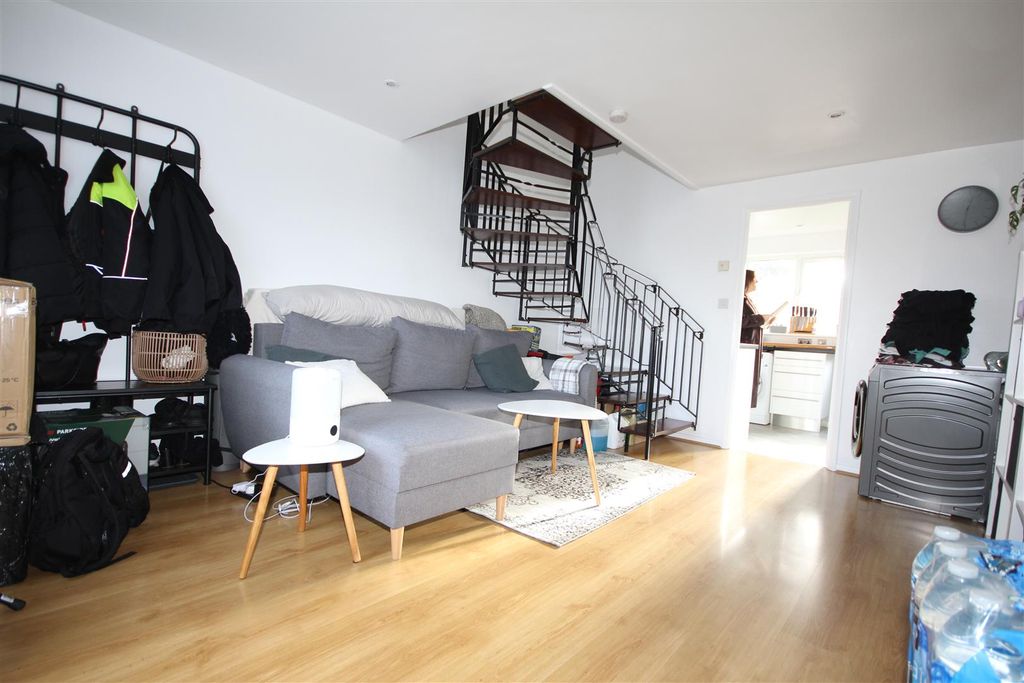 Property photo 2 of 10 Img_4322.Jpg