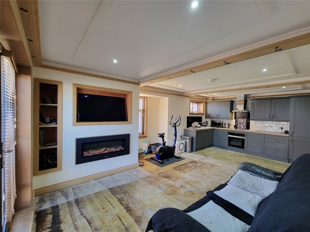 Property photo 2 of 8 Picture No. 07