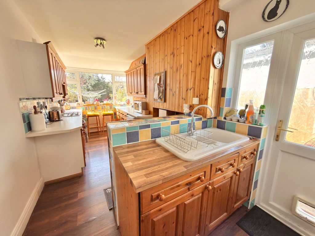 Property photo 2 of 22