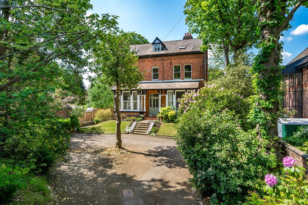 Property photo 1 of 28 (Main)