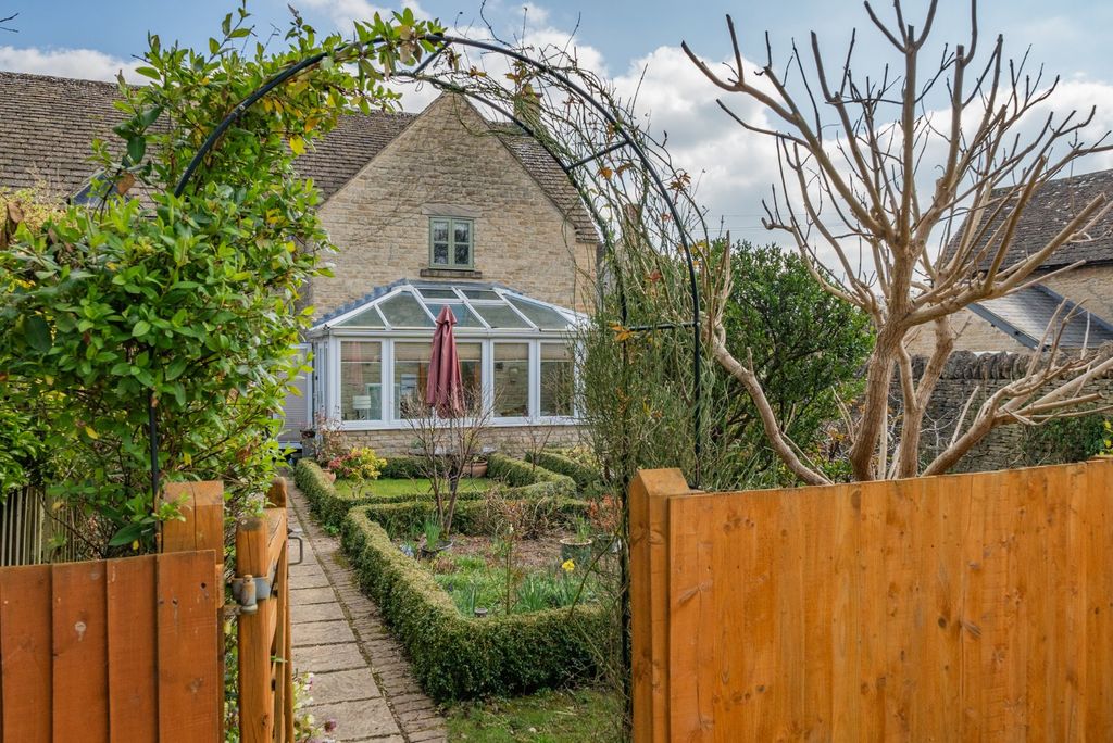 Property photo 1 of 19 Rear