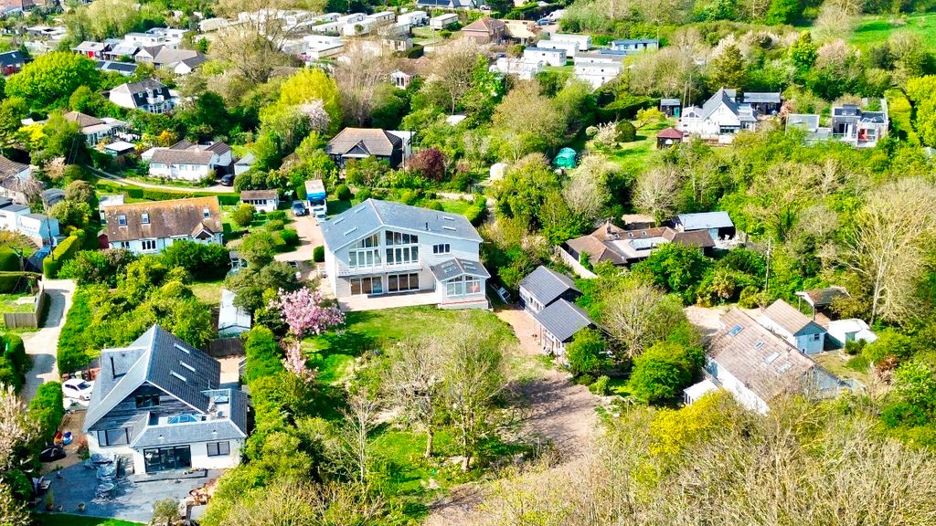 Property photo 2 of 67