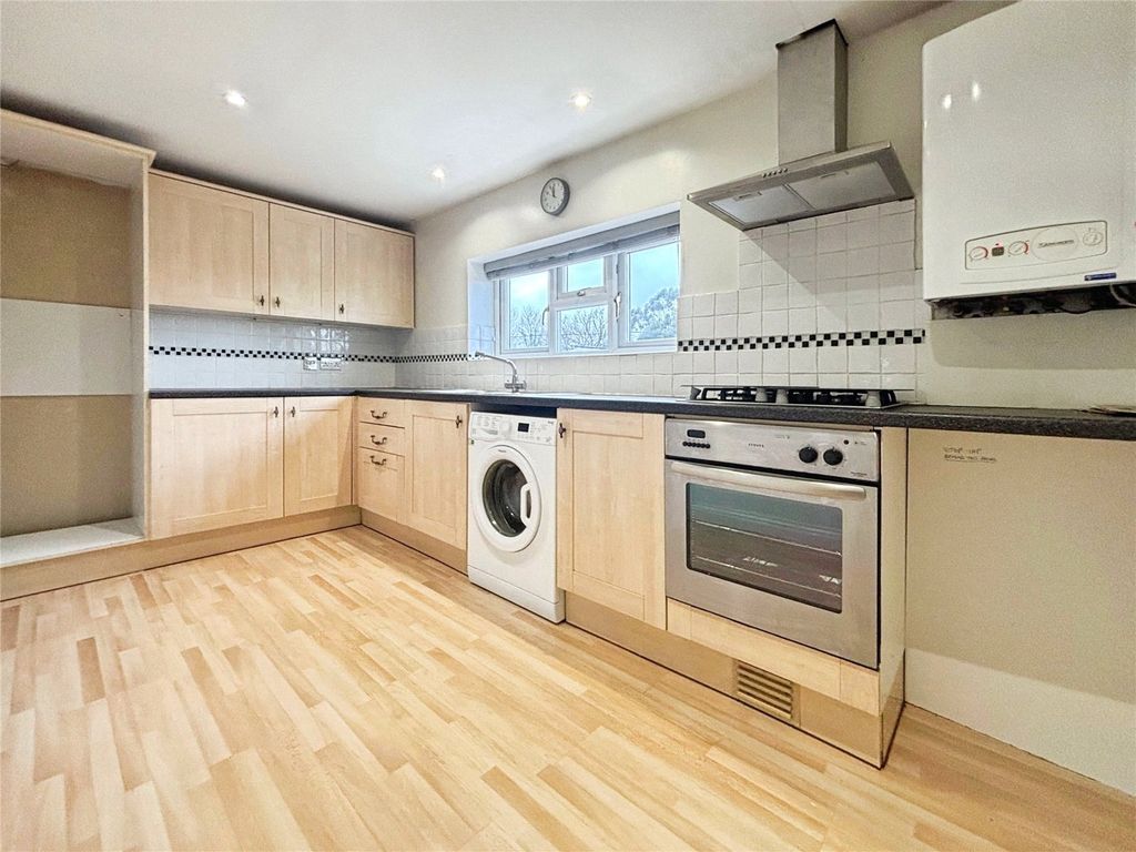 Property photo 2 of 6 Picture No. 09