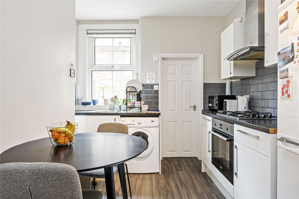 Property photo 3 of 13 Kitchen