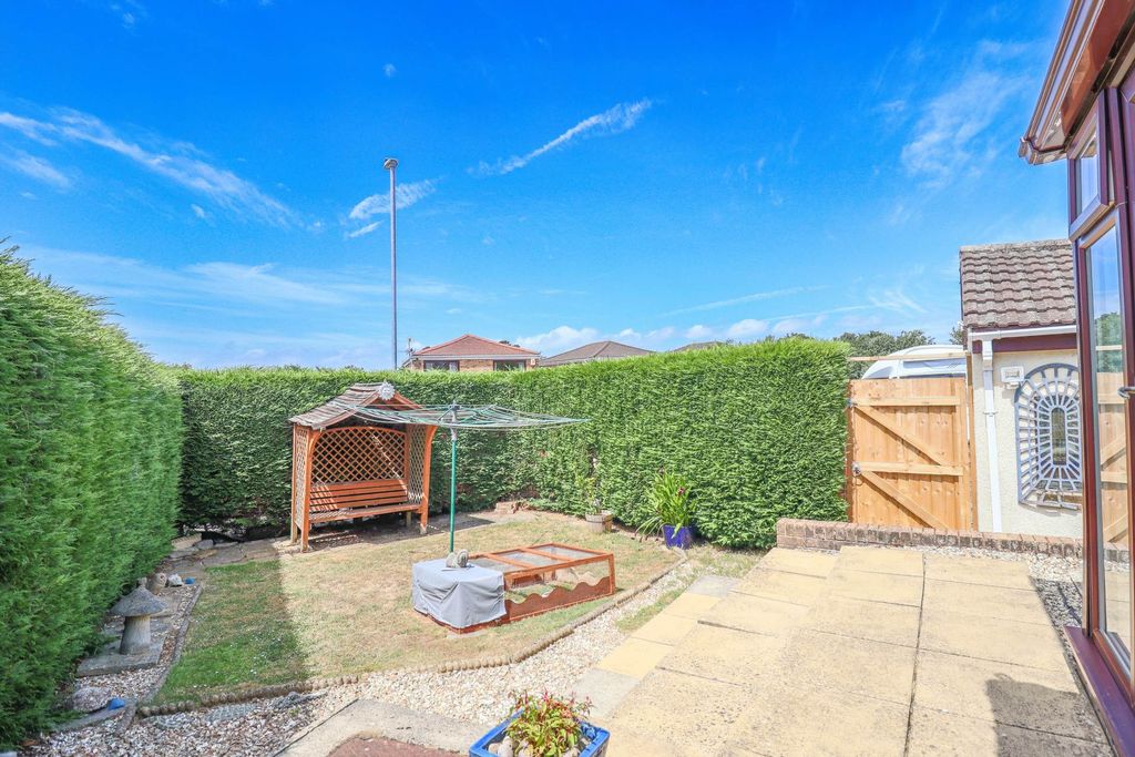 Property photo 2 of 16