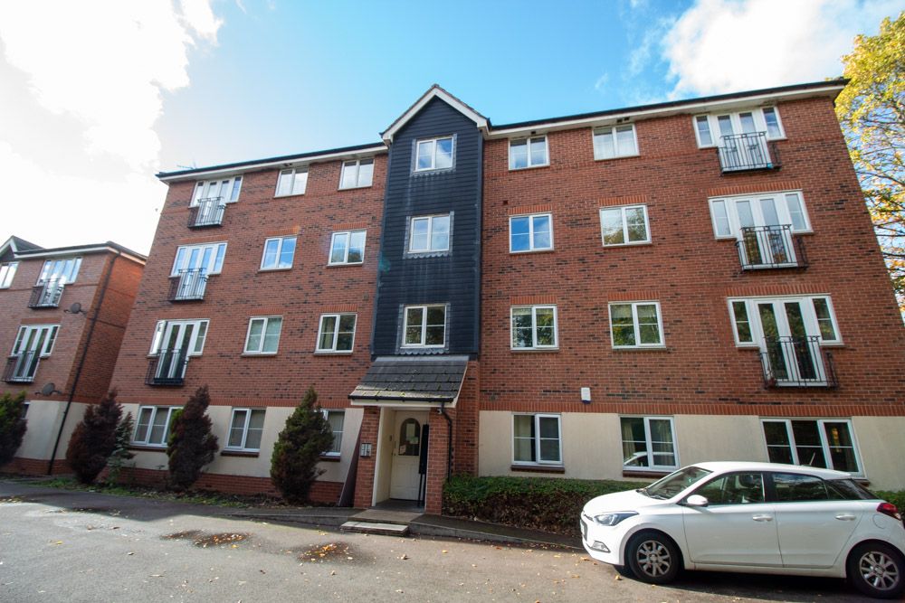 Property photo 1 of 8