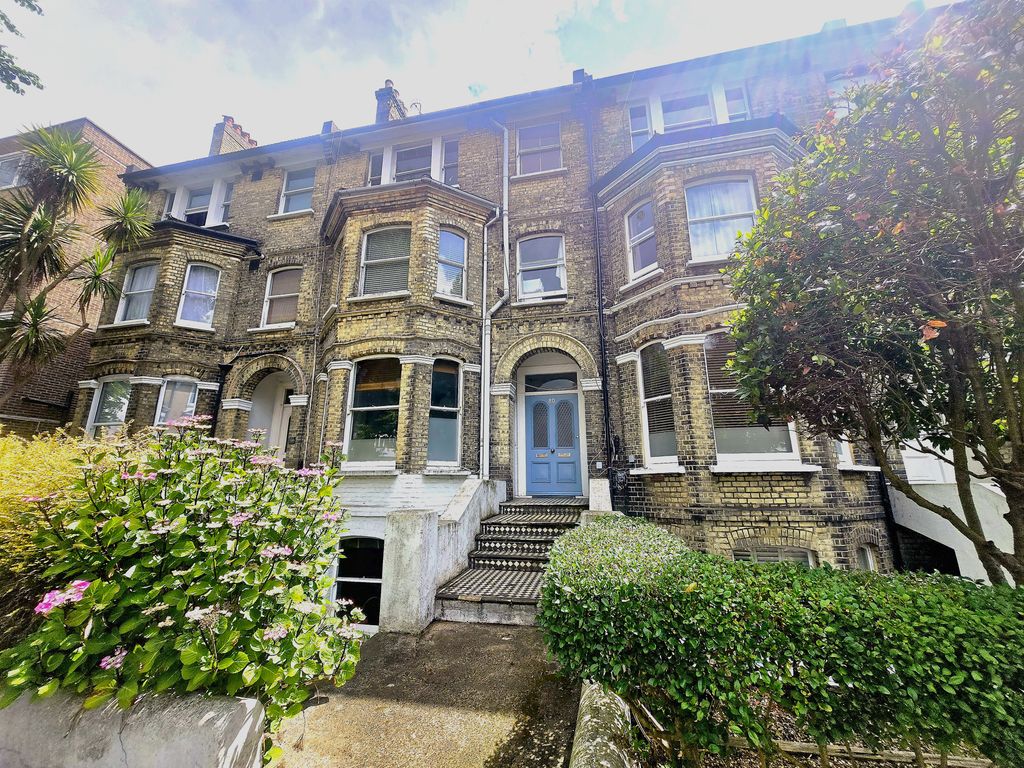 Property photo 1 of 5