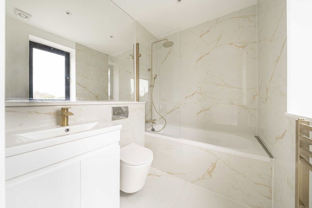Additional image 5 of 4 bed property for saleBedfont Lane, Feltham TW14