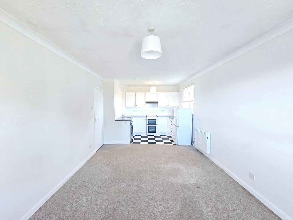 Property photo 2 of 11 Image