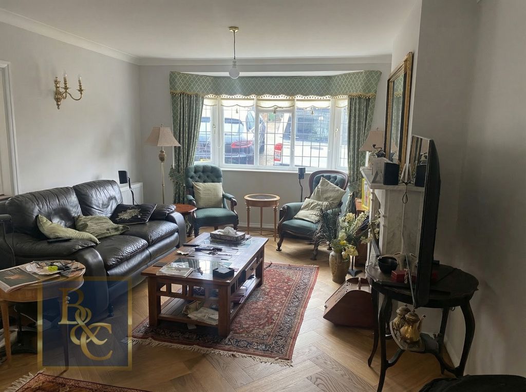 Property photo 3 of 24