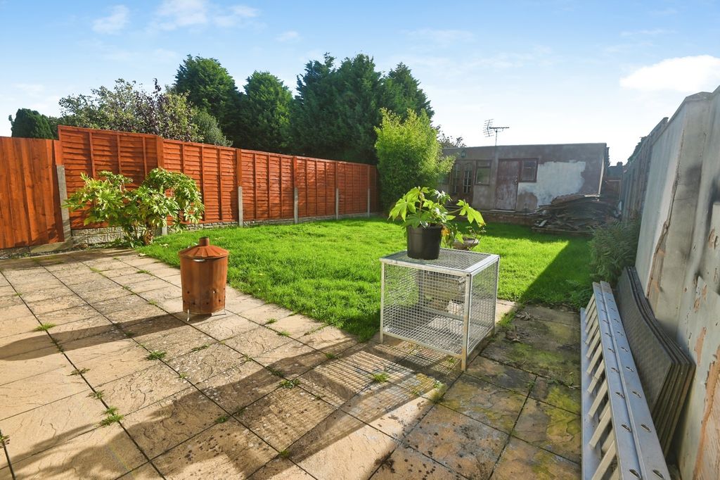Property photo 2 of 23 Pbox-Img.Jpg