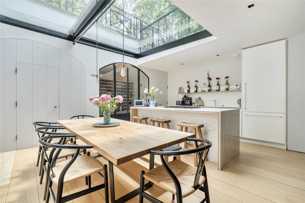 Property photo 1 of 13 Dining