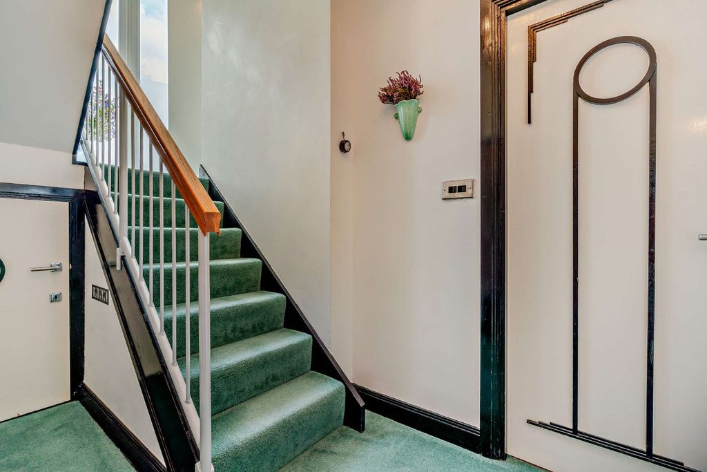 Property photo 3 of 41 Hall Bottom Stairs